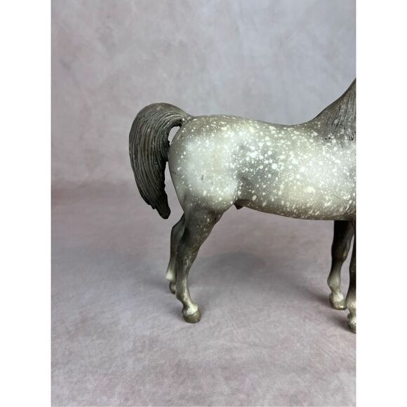 Breyer Proud Arabian Stallion Wild Dapple Gray READ - Picture 8 of 15